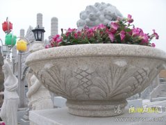 石雕人物的应用价值探析